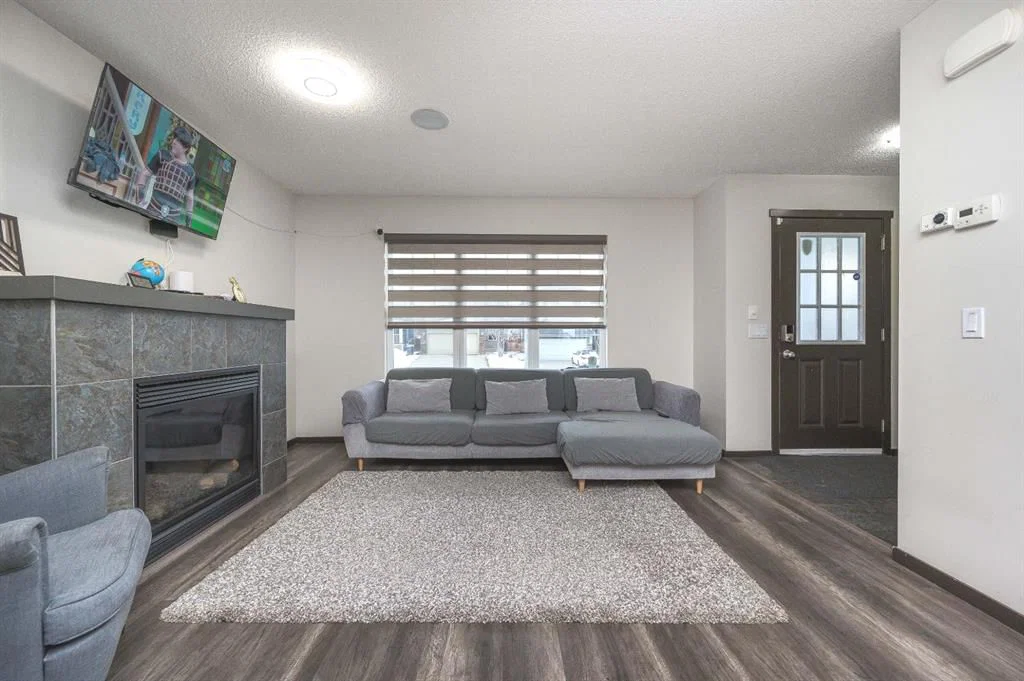 702 Panamount Boulevard NW, Calgary — photo 5 of 39