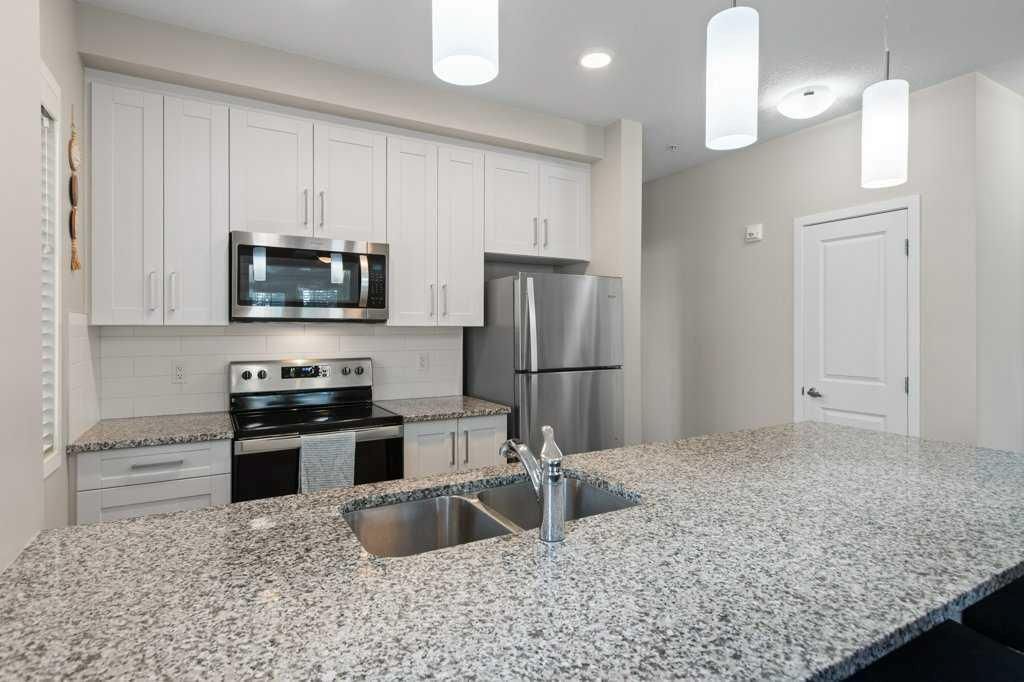 103, 30 Mahogany Mews SE, Calgary — photo 4 of 43