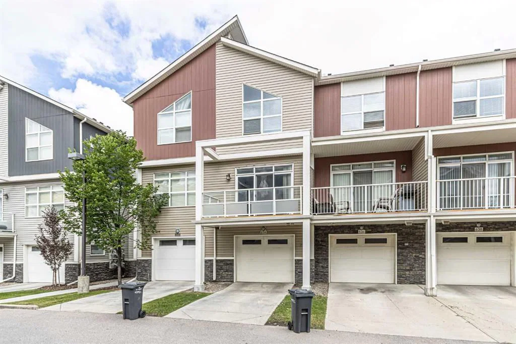 634 Redstone View NE, Calgary — main listing photo