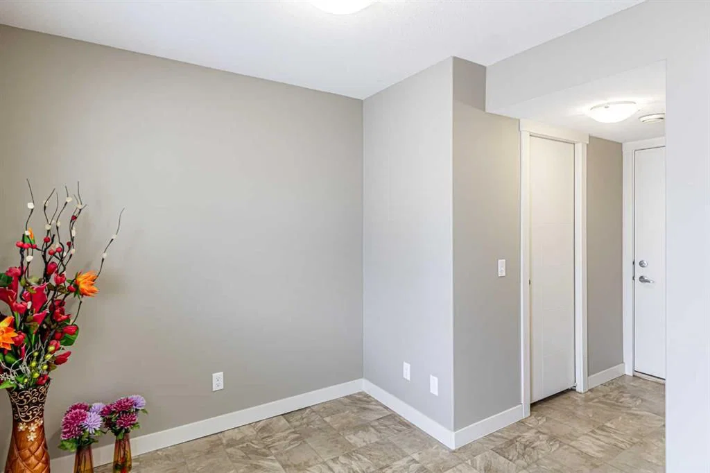 634 Redstone View NE, Calgary — photo 3 of 22