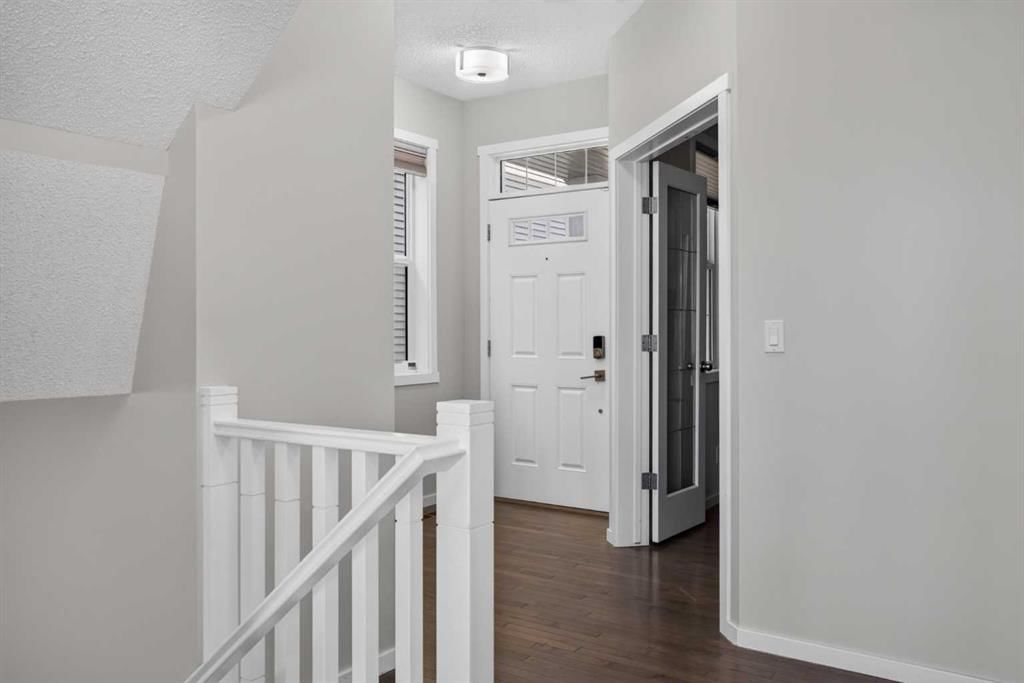 80 Nolancrest Green NW, Calgary — photo 3 of 49