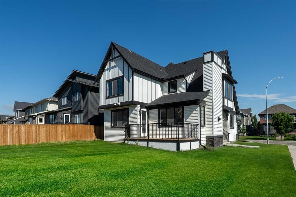1209 Coopers Drive SW, Airdrie — photo 4 of 50