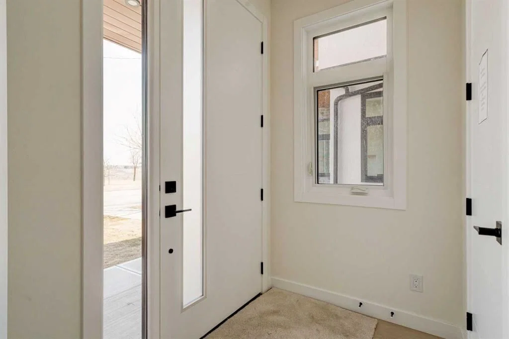 39B Moncton Road NE, Calgary — photo 3 of 50