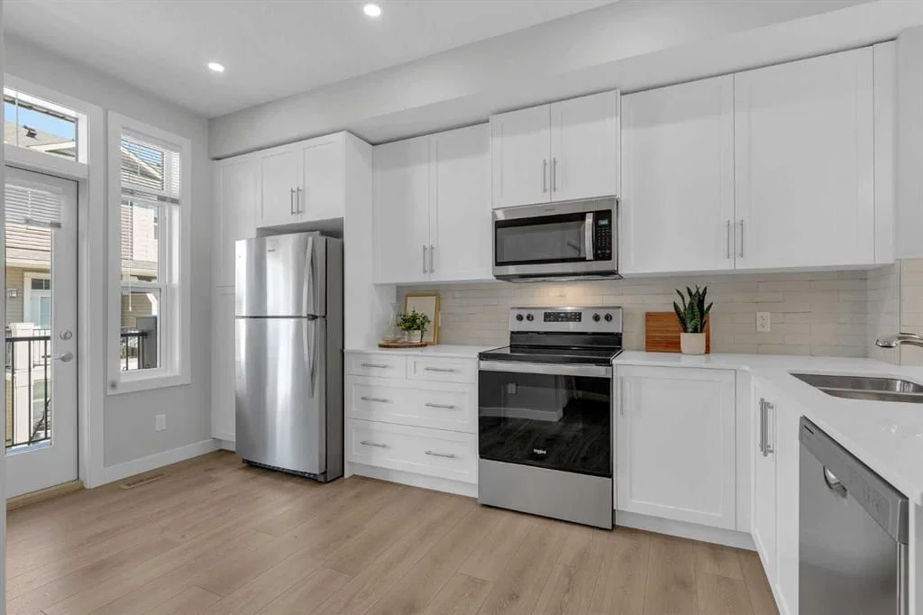 118 Legacy Path SE, Calgary — photo 5 of 50