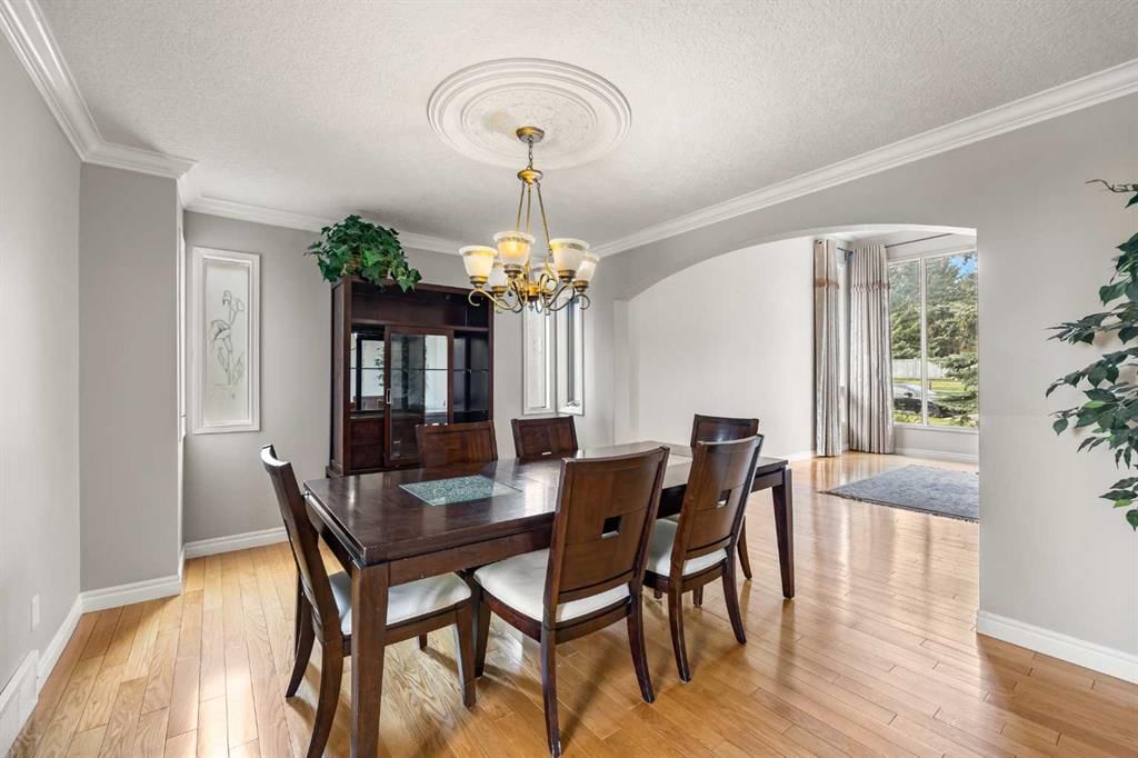 2740 Signal Ridge View SW, Calgary — photo 5 of 47