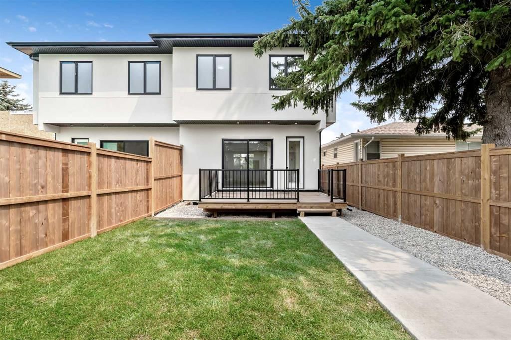 2431 23 Street NW, Calgary — photo 3 of 47