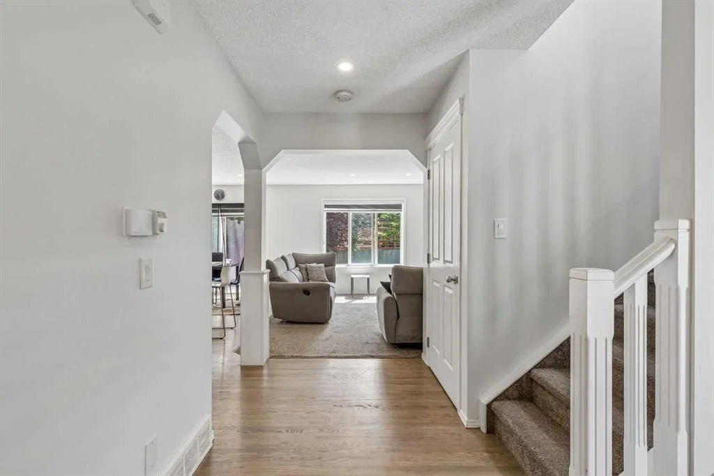 60 Cranfield Park SE, Calgary — photo 4 of 32