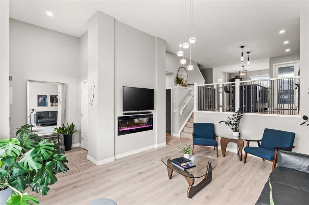 46 Corner Meadows Common NE, Calgary — photo 2 of 40