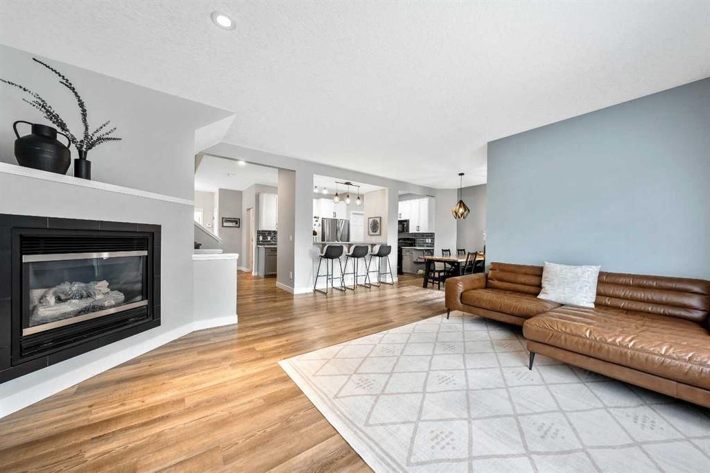 114 Chapalina Close SE, Calgary — photo 2 of 47