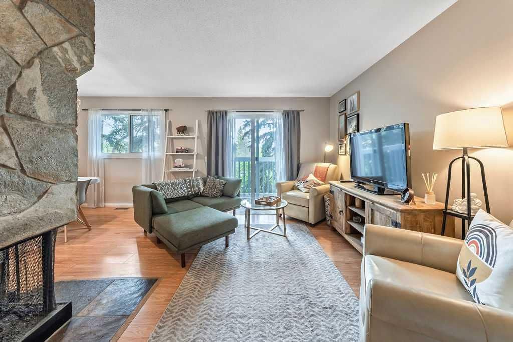 3, 6630 Bowwood Drive NW, Calgary — photo 3 of 50