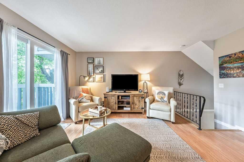 3, 6630 Bowwood Drive NW, Calgary — photo 5 of 50