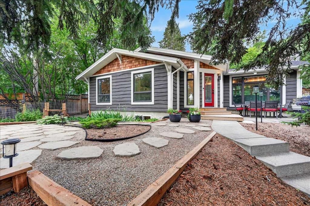 9011 33 Avenue NW, Calgary — photo 3 of 49