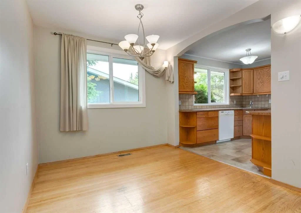 4220 Bowlen Street NW, Calgary — photo 5 of 24