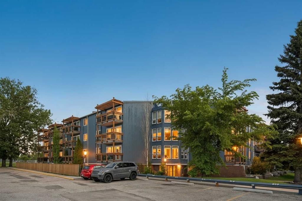 135, 820 89 Avenue SW, Calgary — main listing photo