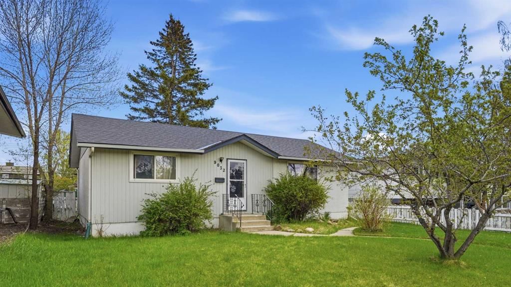 9032 Fairmount Drive SE, Calgary — photo 2 of 42