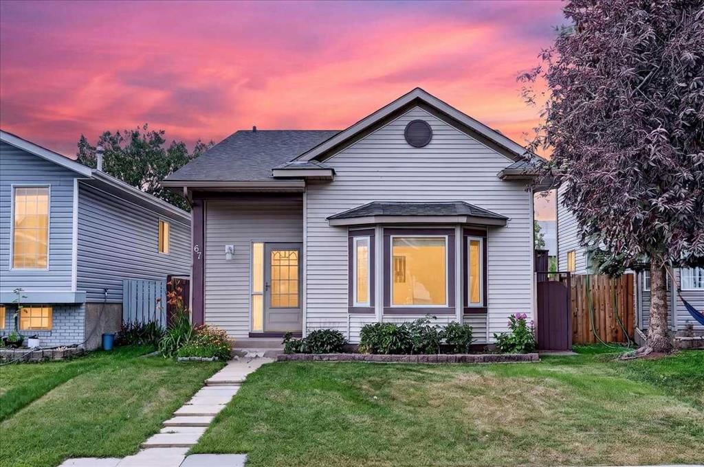 67 Rivercrest Circle SE, Calgary — main listing photo