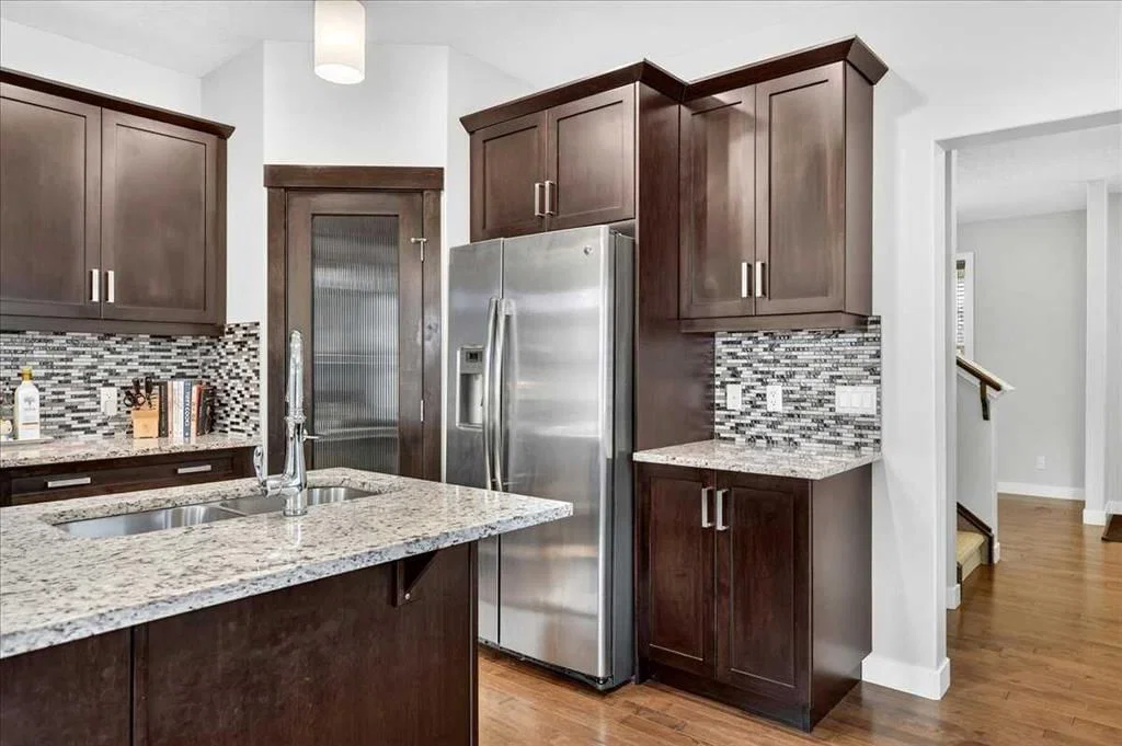 28 Evansborough Gate NW, Calgary — photo 5 of 50