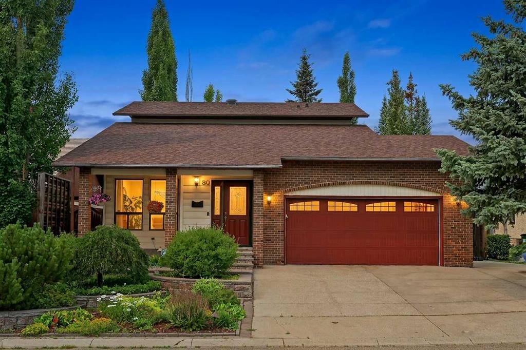 80 Hawkhill Way NW, Calgary — main listing photo