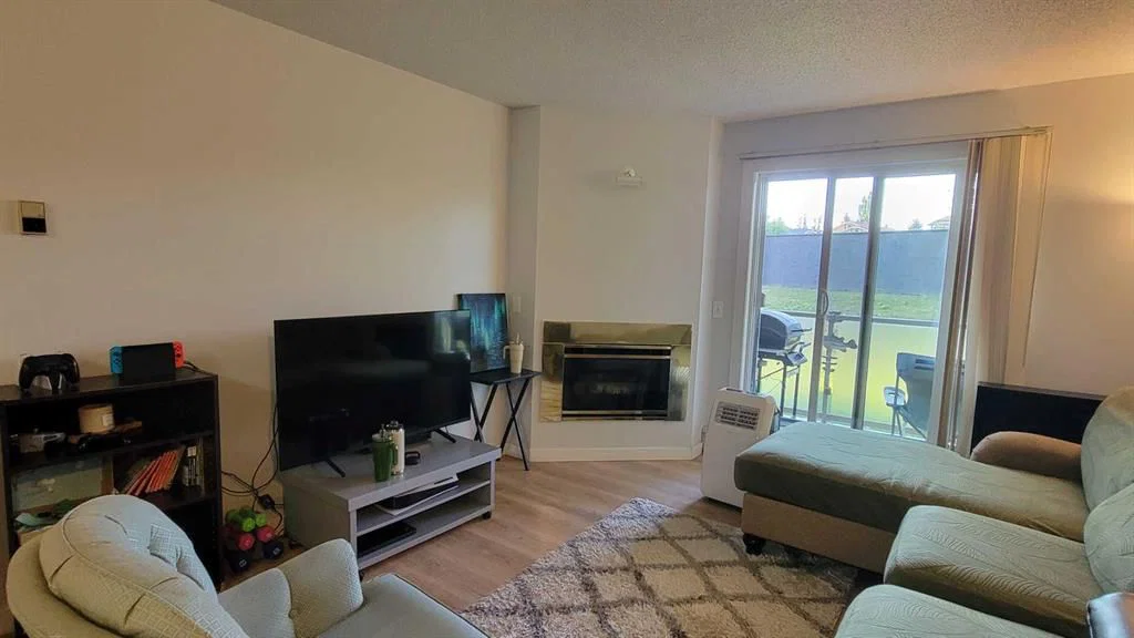 13, 2000 Edenwold Heights NW, Calgary — photo 5 of 35