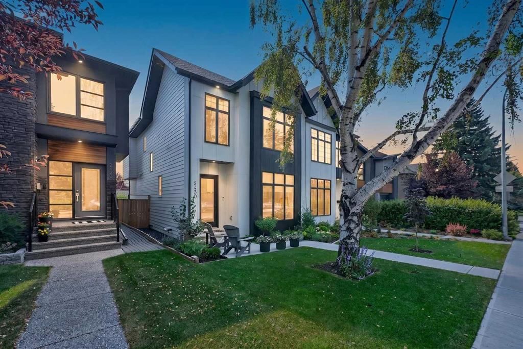 2430 26 Street SW, Calgary — main listing photo