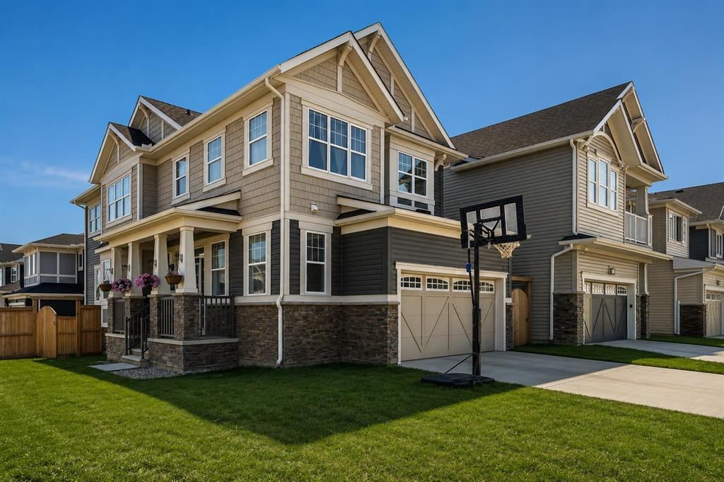 63 Carrington Manor NW, Calgary — photo 2 of 23