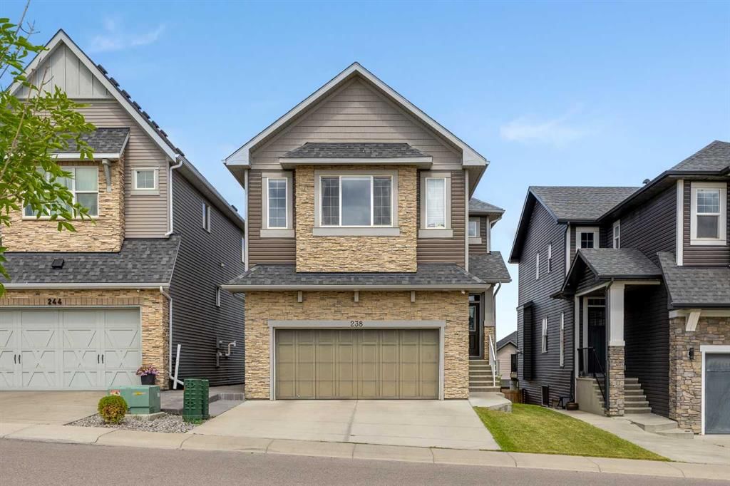 238 Nolancrest Heights NW, Calgary — main listing photo