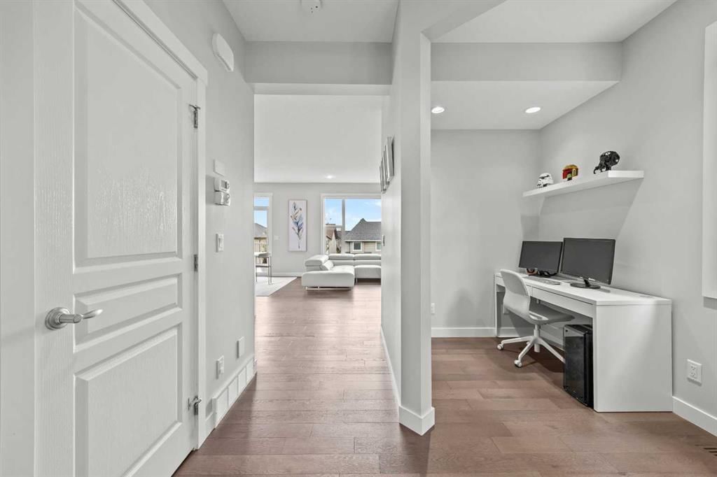 238 Nolancrest Heights NW, Calgary — photo 3 of 50