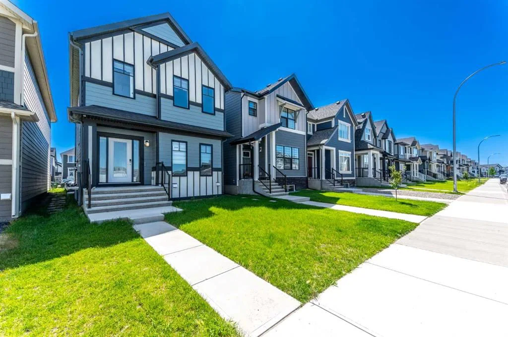 399 Magnolia Drive SE, Calgary — photo 2 of 50