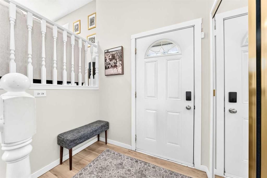 4 Marbrooke Circle NE, Calgary — photo 2 of 50