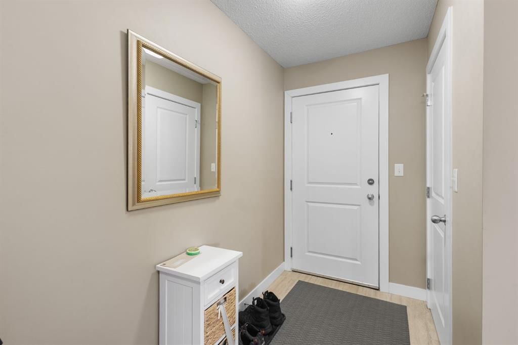 1237, 81 Legacy Boulevard SE, Calgary — photo 2 of 28