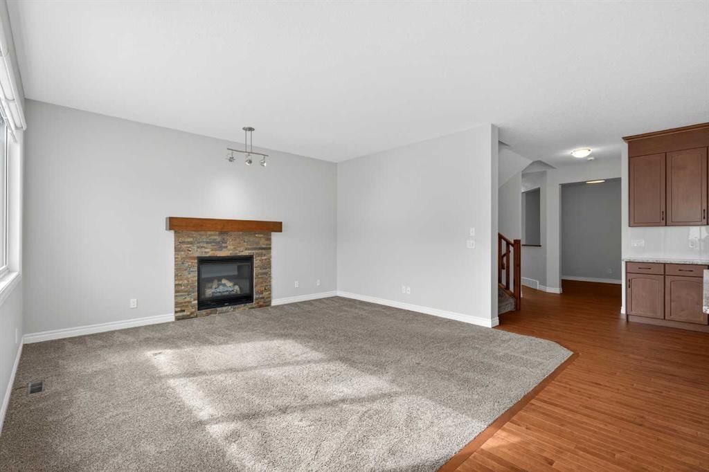 38 Evansfield Terrace NW, Calgary — photo 5 of 48