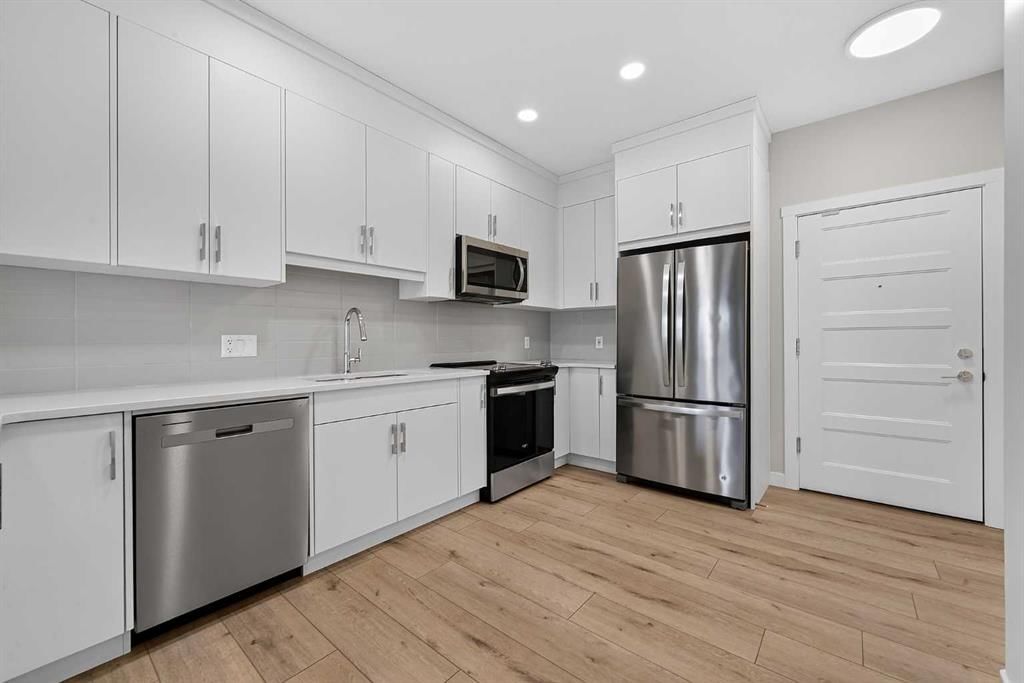 411, 55 Wolf Hollow Crescent SE, Calgary — photo 4 of 48