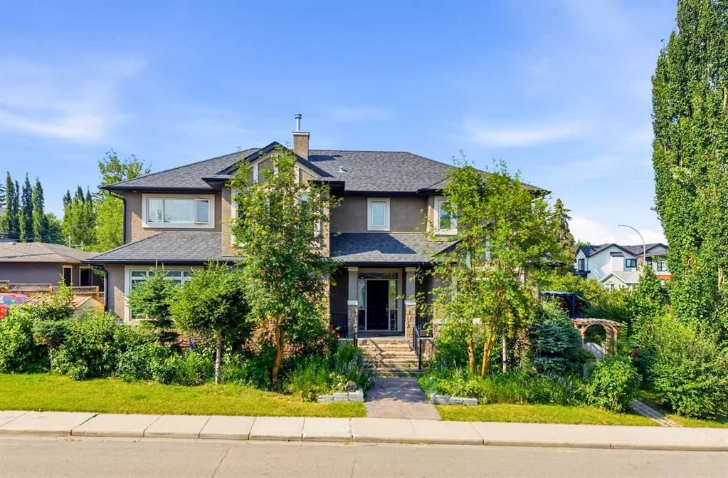 2245 25 Street SW, Calgary — main listing photo