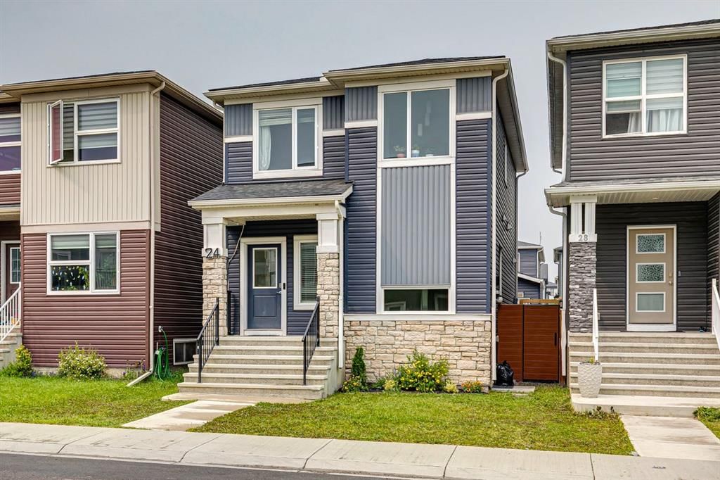 24 Corner Meadows Park NE, Calgary — main listing photo