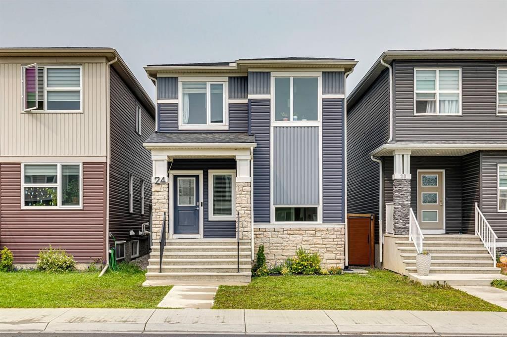 24 Corner Meadows Park NE, Calgary — photo 2 of 48