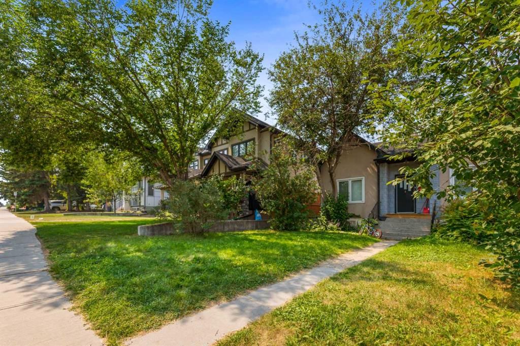 1407 28 Street SW, Calgary — photo 3 of 39