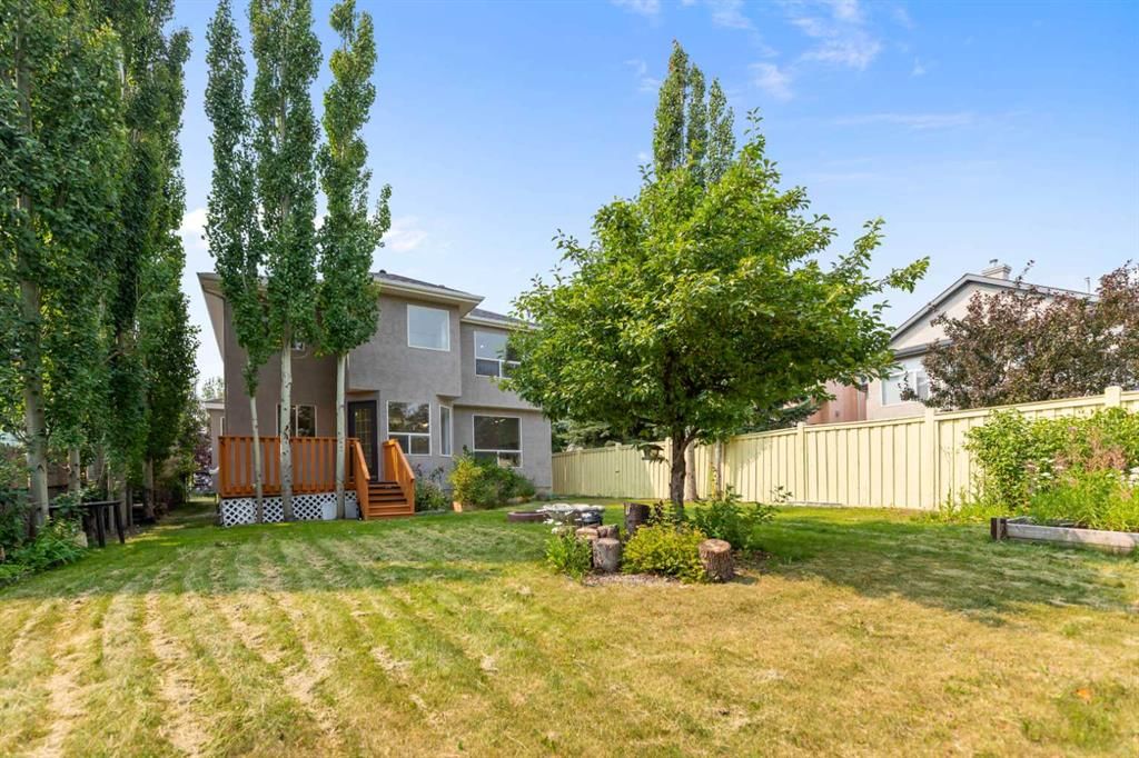 151 Citadel Green NW, Calgary — photo 5 of 41