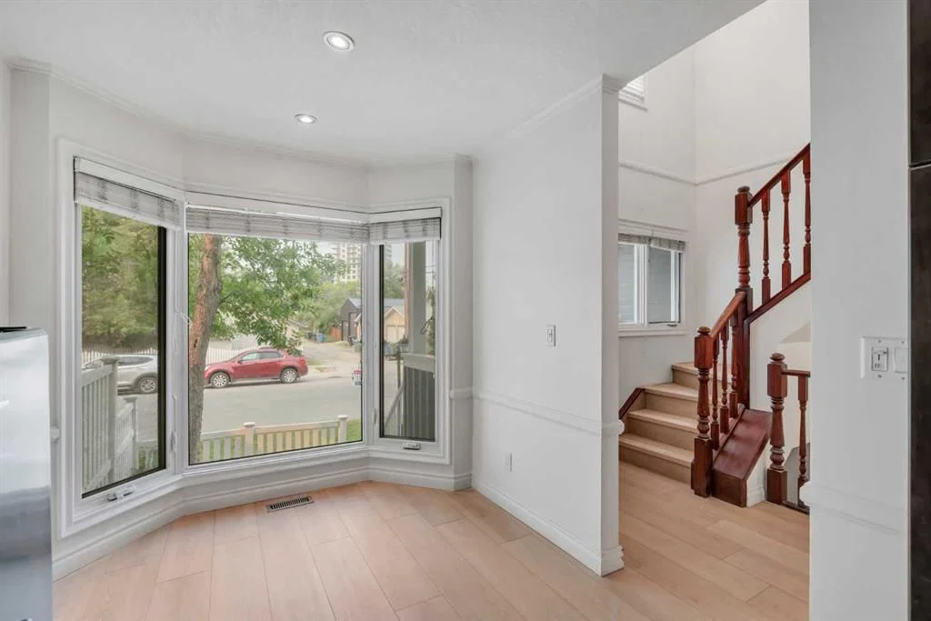 8, 834 2 Avenue NW, Calgary — photo 4 of 24