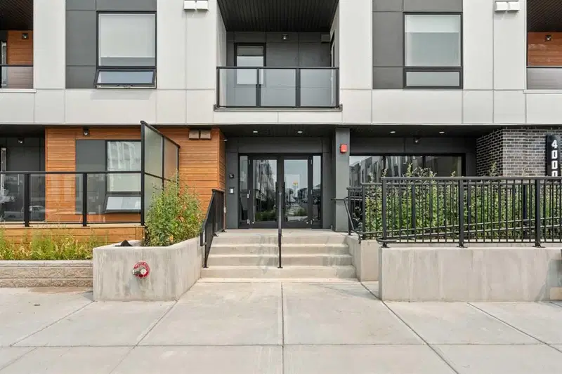 4205, 8500 19 Avenue SE, Calgary — main listing photo