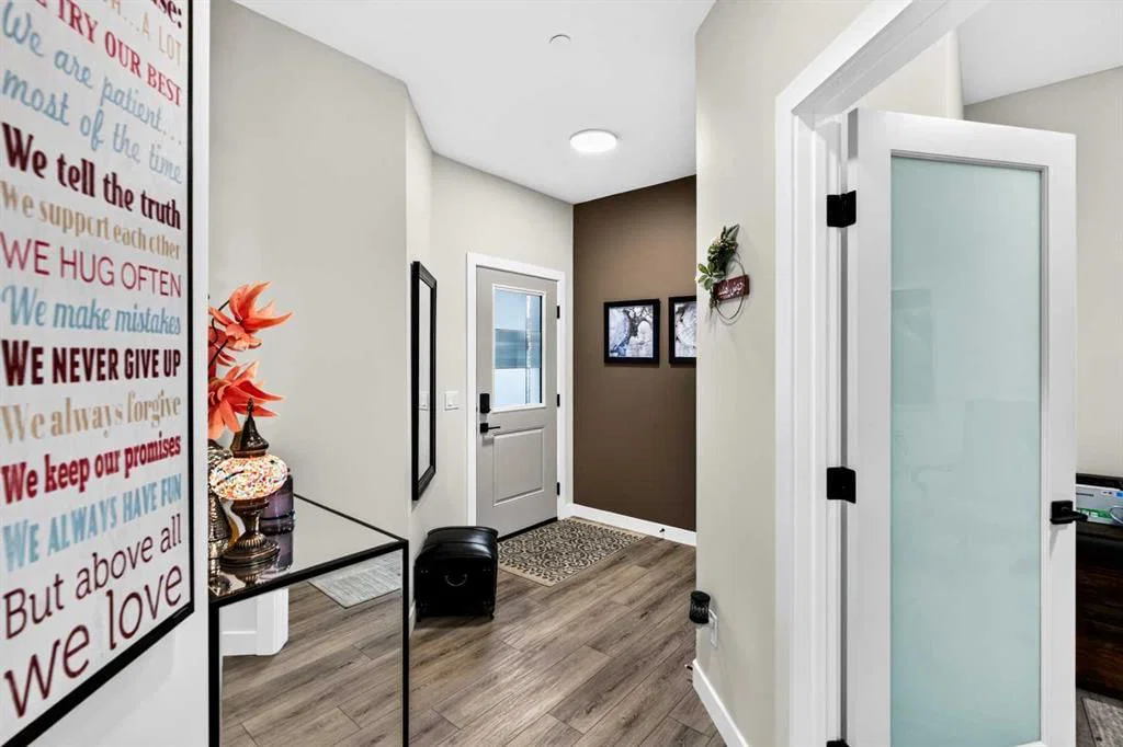 43 Hotchkiss Row SE, Calgary — photo 3 of 45