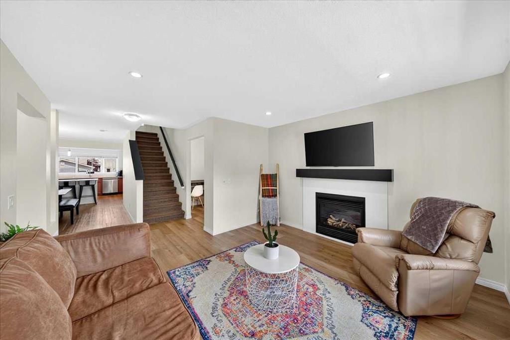 138 Copperpond Heights SE, Calgary — main listing photo