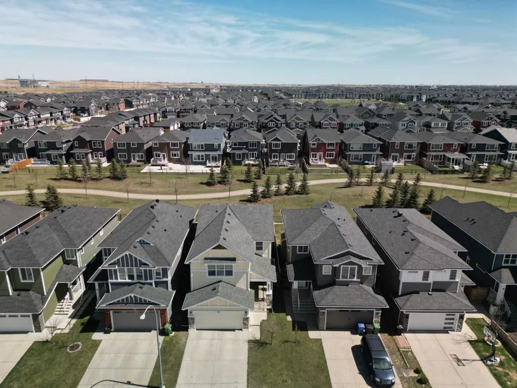 30 Redstone Parade NE, Calgary — photo 4 of 49