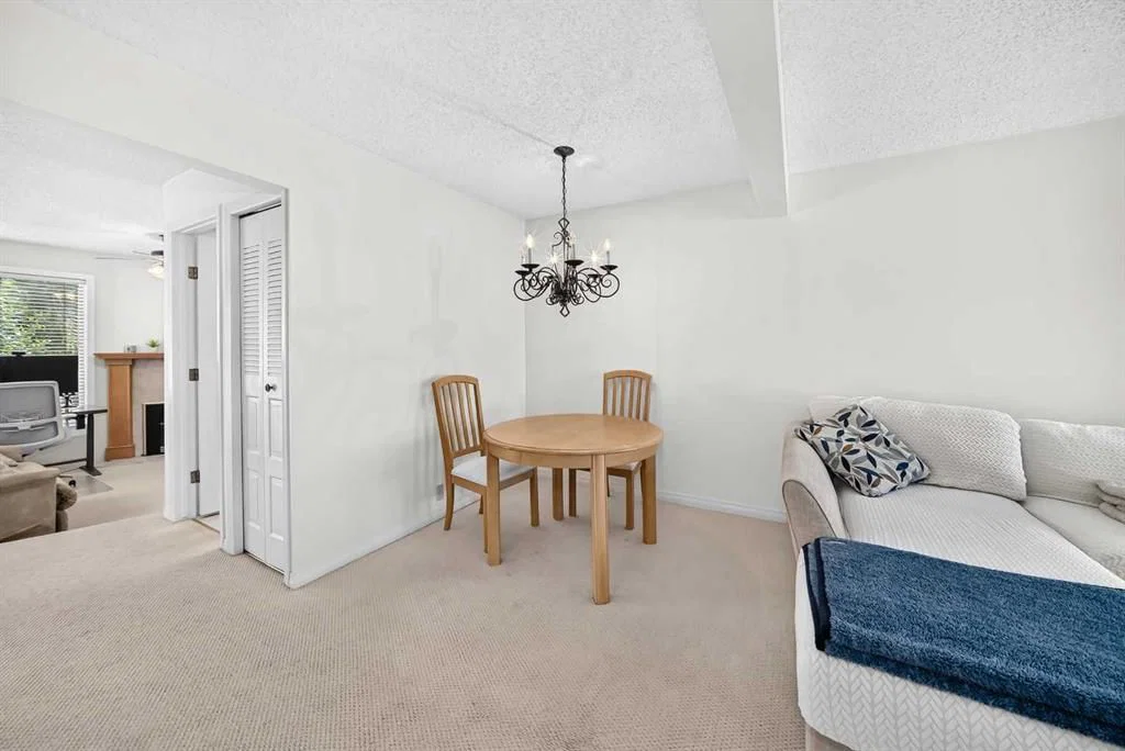 371 Point Mckay Gardens NW, Calgary — photo 5 of 31