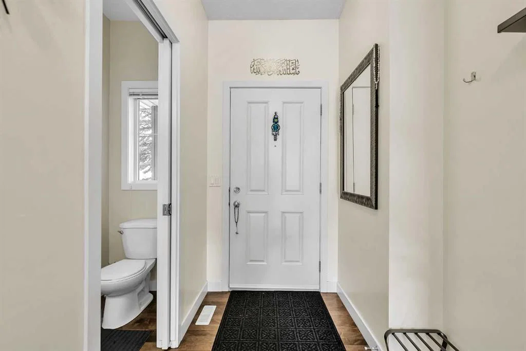 43 Sage Hill Common NW, Calgary — photo 3 of 39