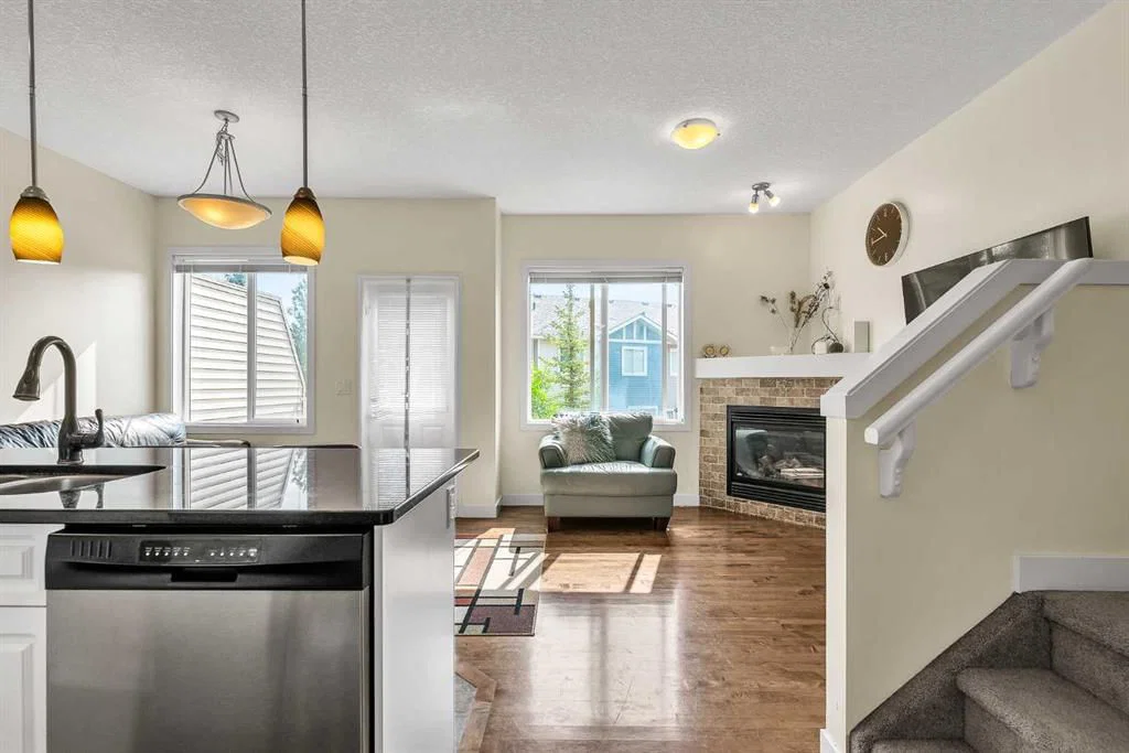 43 Sage Hill Common NW, Calgary — photo 4 of 39