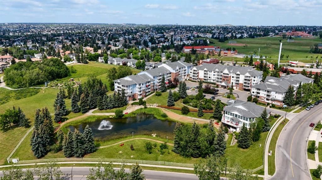 515, 3515 Hawksbrow Point NW, Calgary — photo 3 of 31