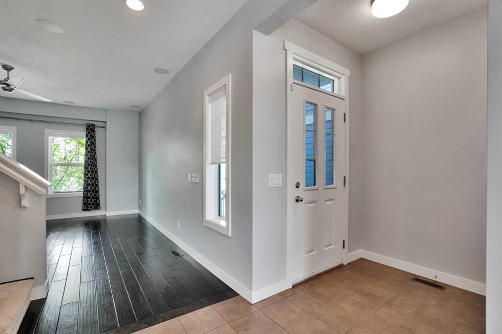 145 Marquis Common SE, Calgary — photo 4 of 49