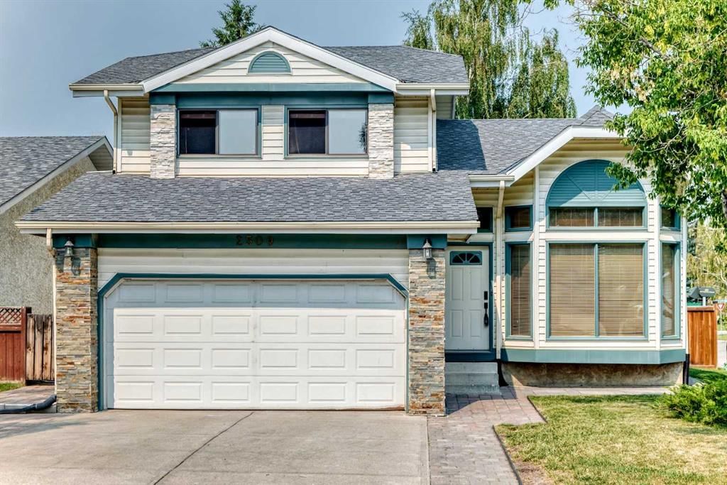 2509 Douglas Woods Link SE, Calgary — main listing photo