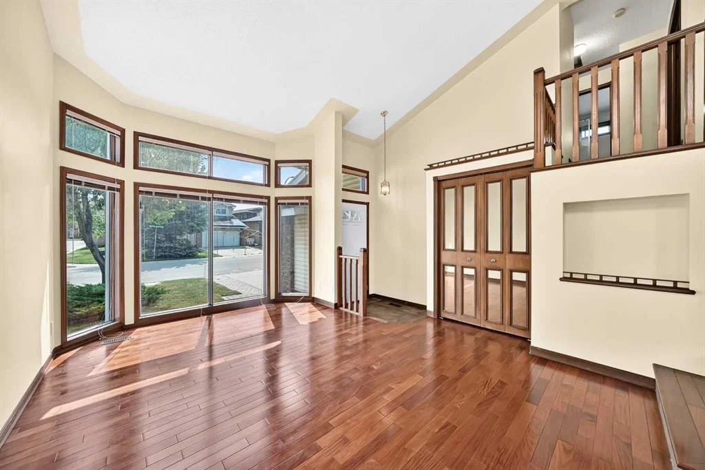2509 Douglas Woods Link SE, Calgary — photo 4 of 42
