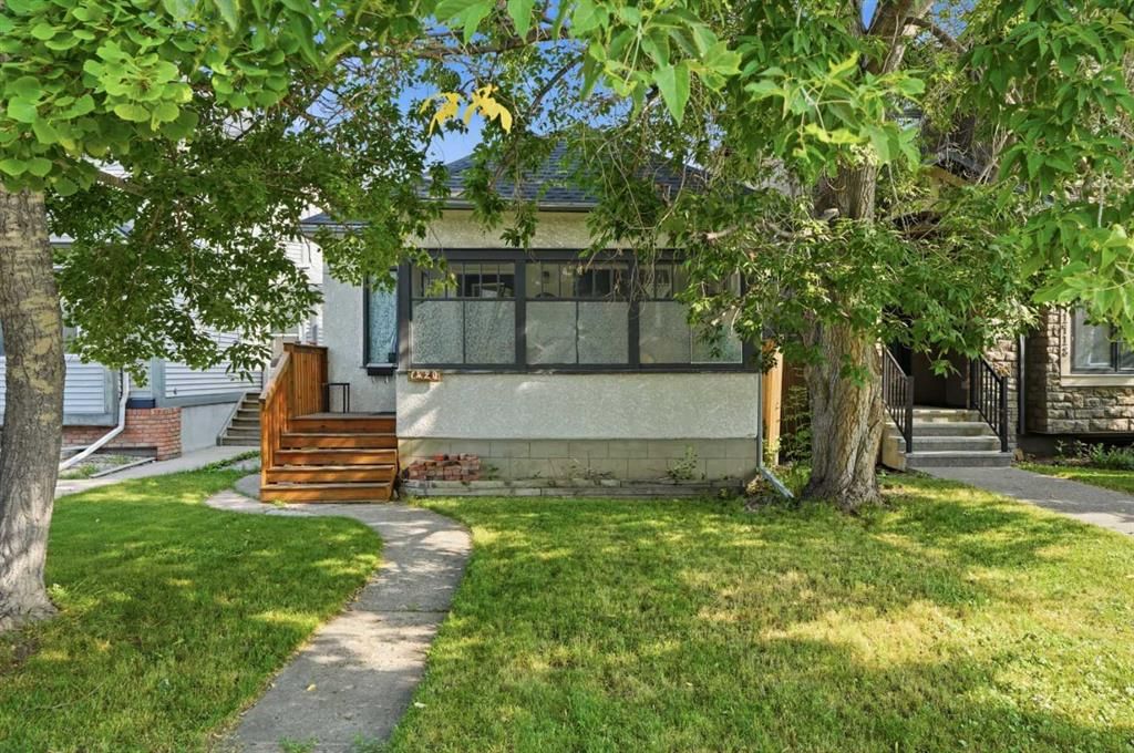 1420 18 Avenue NW, Calgary — main listing photo